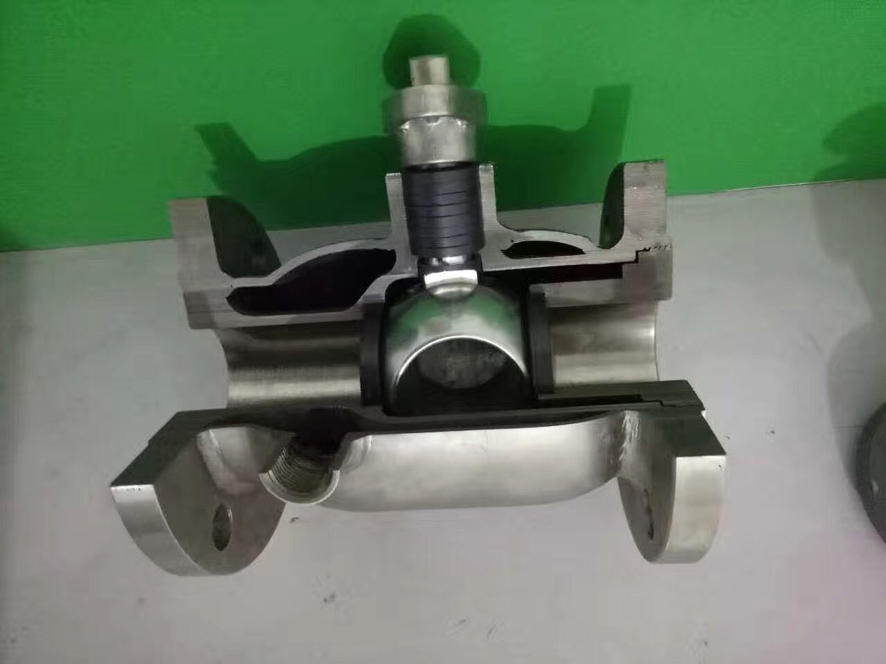 保溫閥門和普通閥門的不同區(qū)別之處